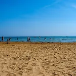 Daire Comfortable Flat For 4 Guests By The Bibione