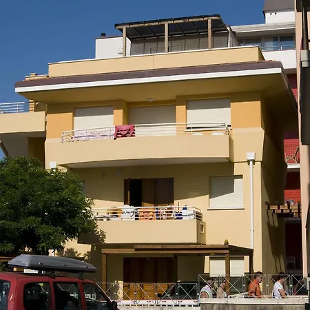 Comfortable Flat For 4 Guests By The Apartment Bibione