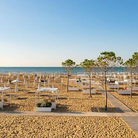 Comfortable Flat For 4 Guests By The * Bibione