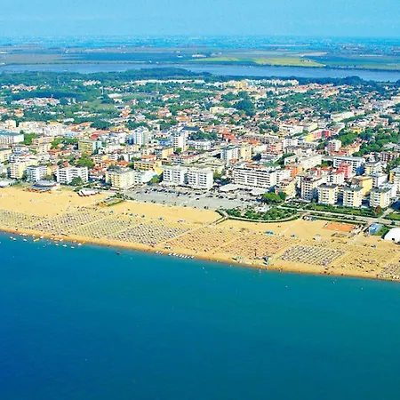 Apartment Comfortable Flat For 4 Guests By The *