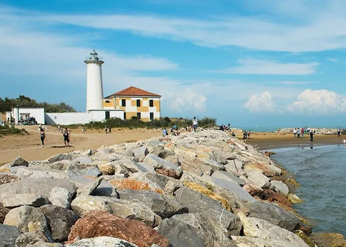 Comfortable Flat For 4 Guests By The Μπιμπιόνε